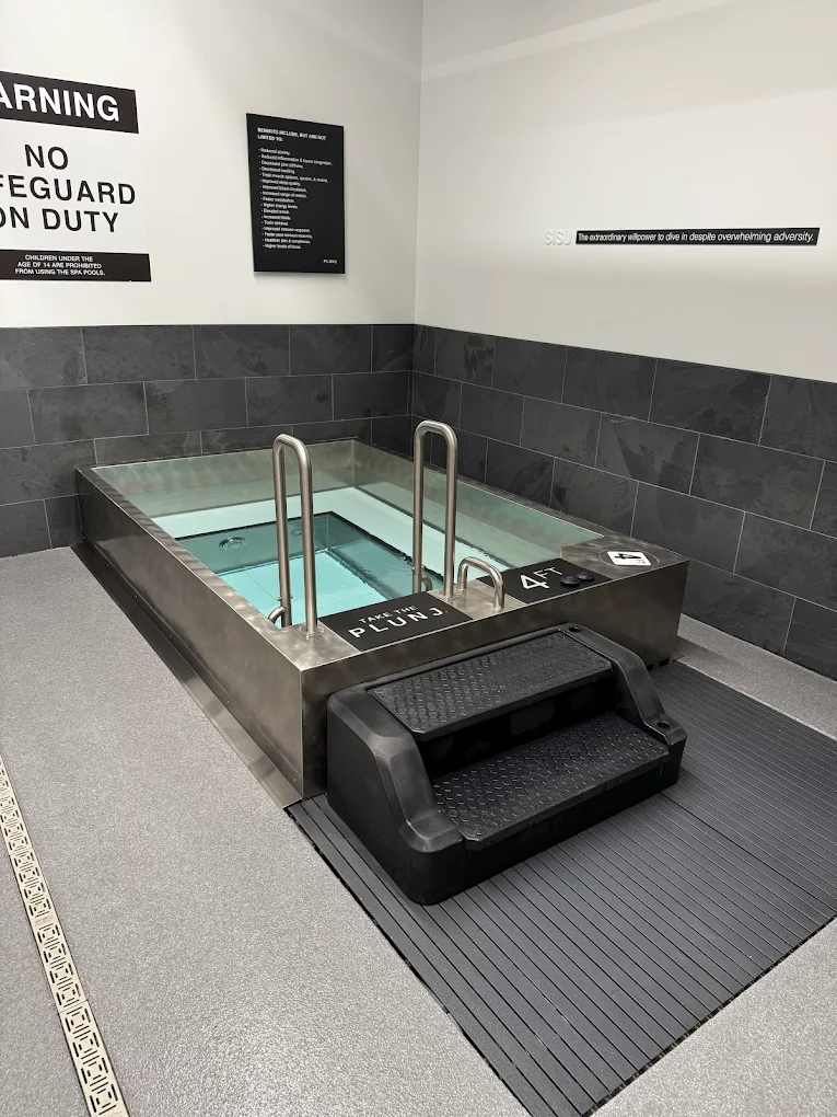 Cold plunge pool at PLUNJ Kaysville