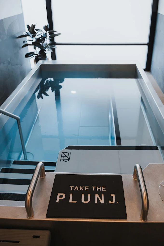 Cold plunge pool at PLUNJ Loveland